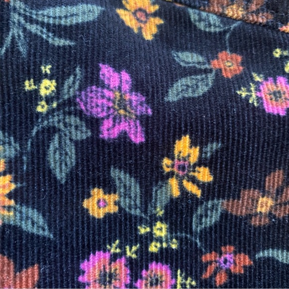 WRANGLER • High Rise Corduroy Fierce Flare - Floral - Size 12 x 34 - Picture 11 of 16